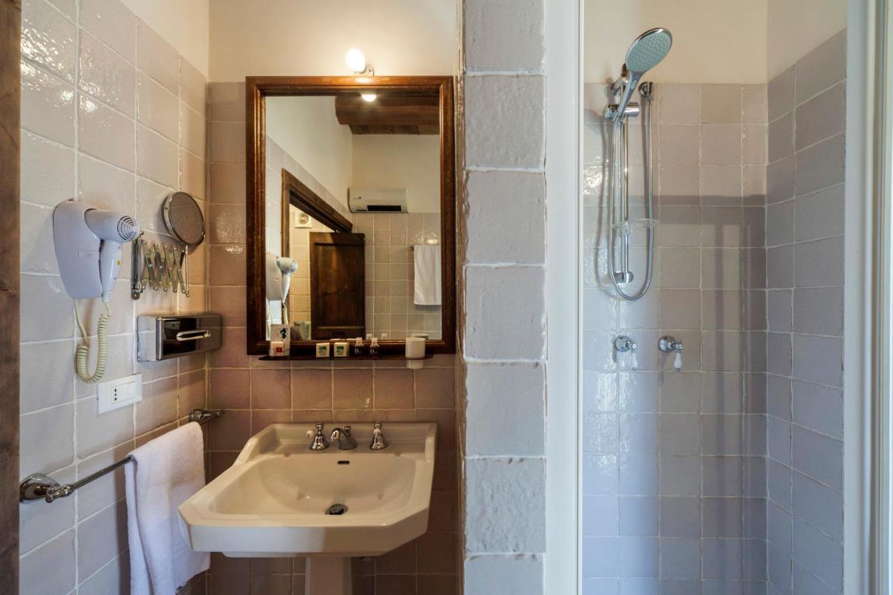 Masseria Fortificata Lo Zafferaneto Buccheri エクステリア 写真