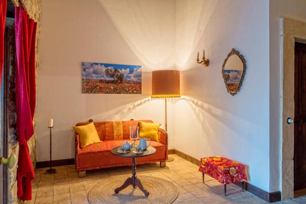 Masseria Fortificata Lo Zafferaneto Buccheri エクステリア 写真