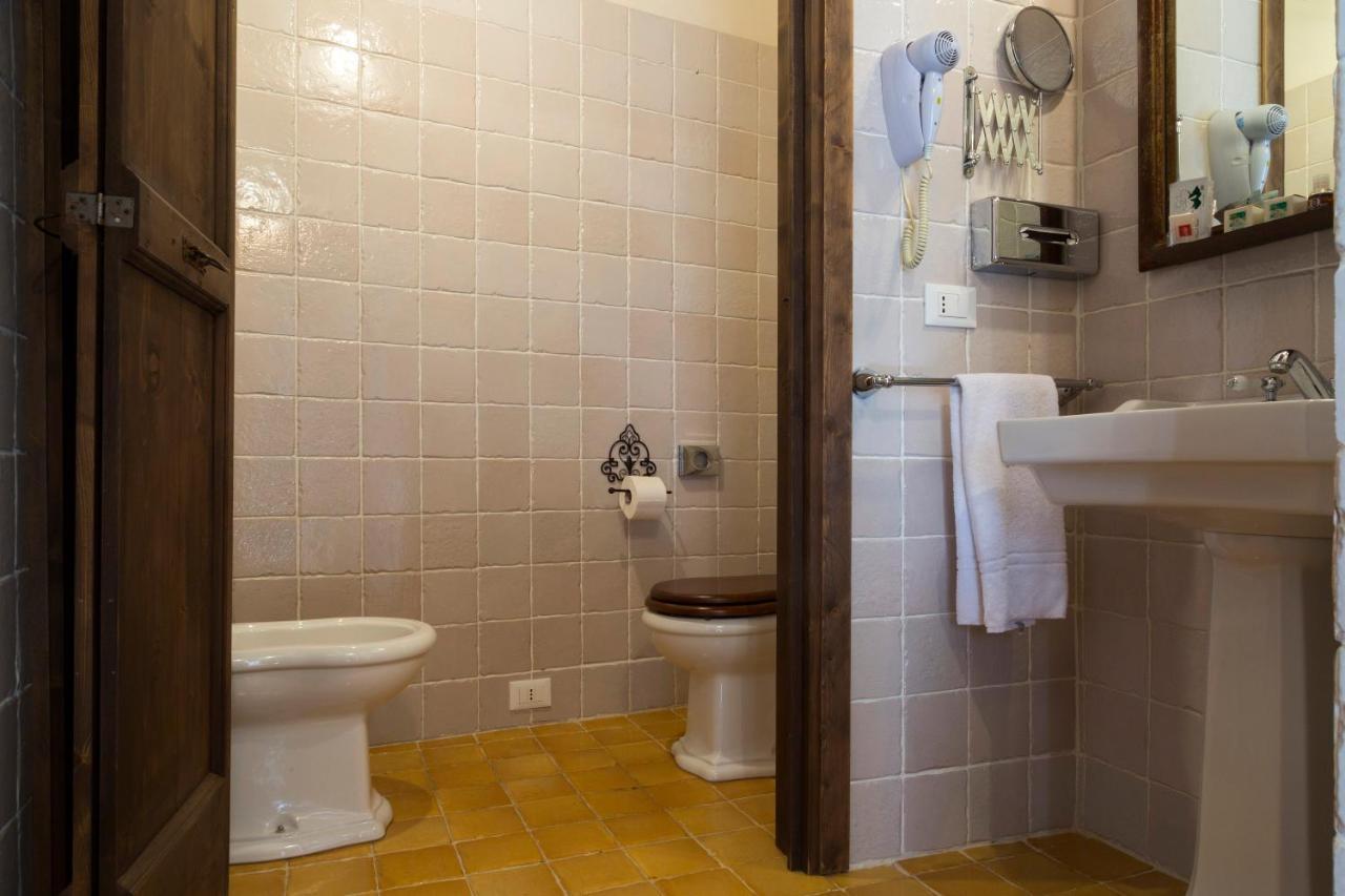 Masseria Fortificata Lo Zafferaneto Buccheri エクステリア 写真