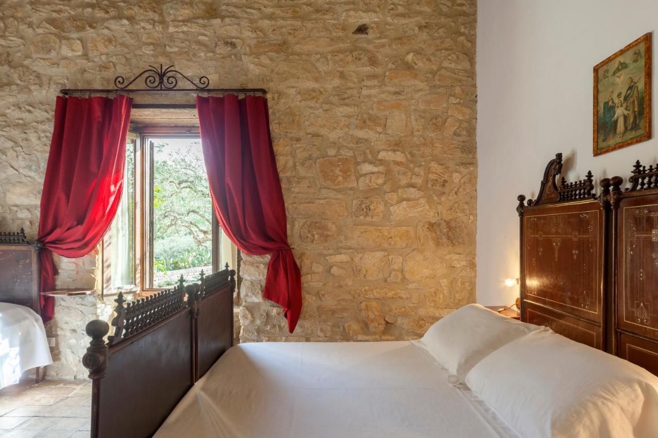 Masseria Fortificata Lo Zafferaneto Buccheri エクステリア 写真